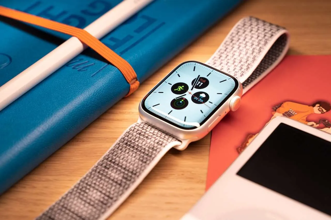 Does Apple Watch Work When Not On Wrist?